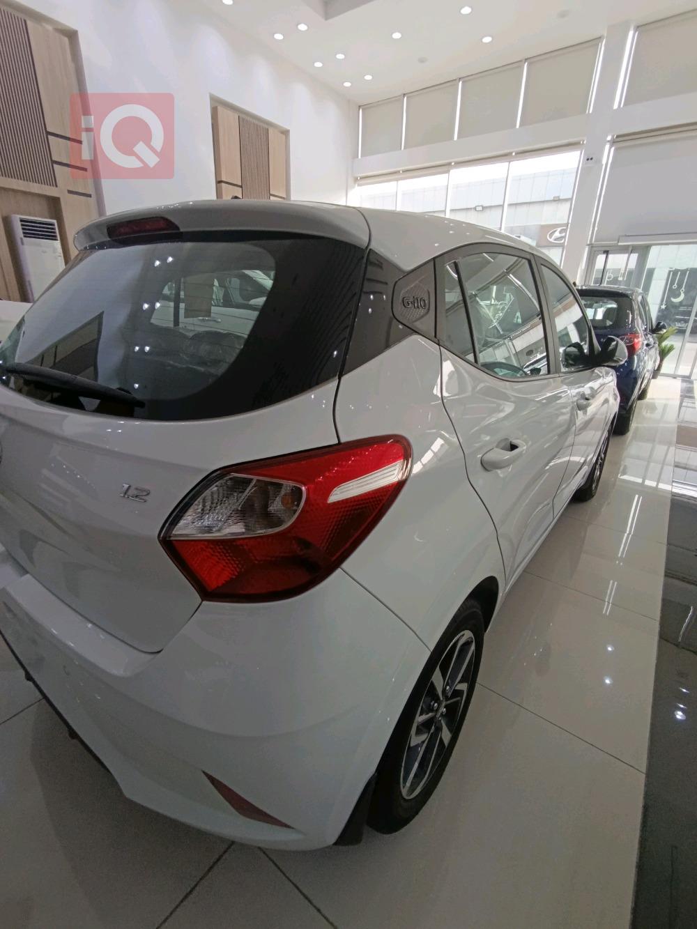 هیوندای i10